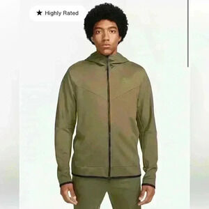 Men’s Nike Sportswear Tech Fleece Lightweight